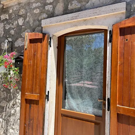 Delle Rocche شقة روكّا دي ميتْسو